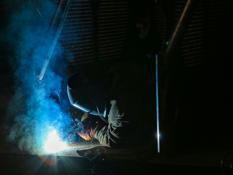 The Most Common Airborne Contaminants Found in Industrial Workspaces