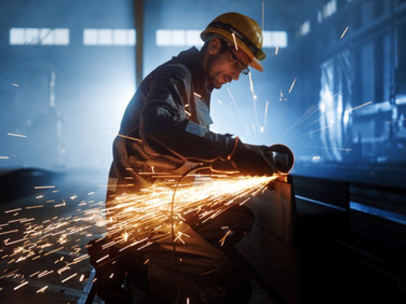 Choosing the Best Welding Fume Extraction System to Prevent Metal Fume Fever